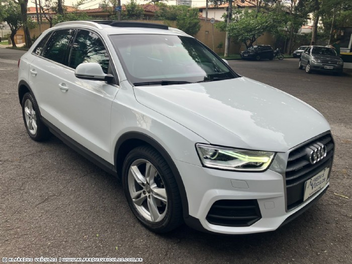 Audi Q3 AMBIENTE QUATTRO 2.0 TFSI 2015/2016